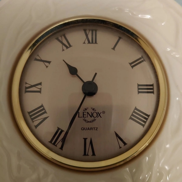 Lenox Ceramic Mantle Clock - Picture 3 of 7